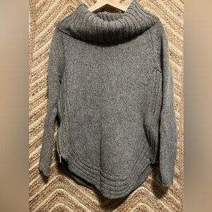Cynthia Rowley Women's Wool Blend Cowl
Neck Sweater w/ Side Zipper, Size L,Great